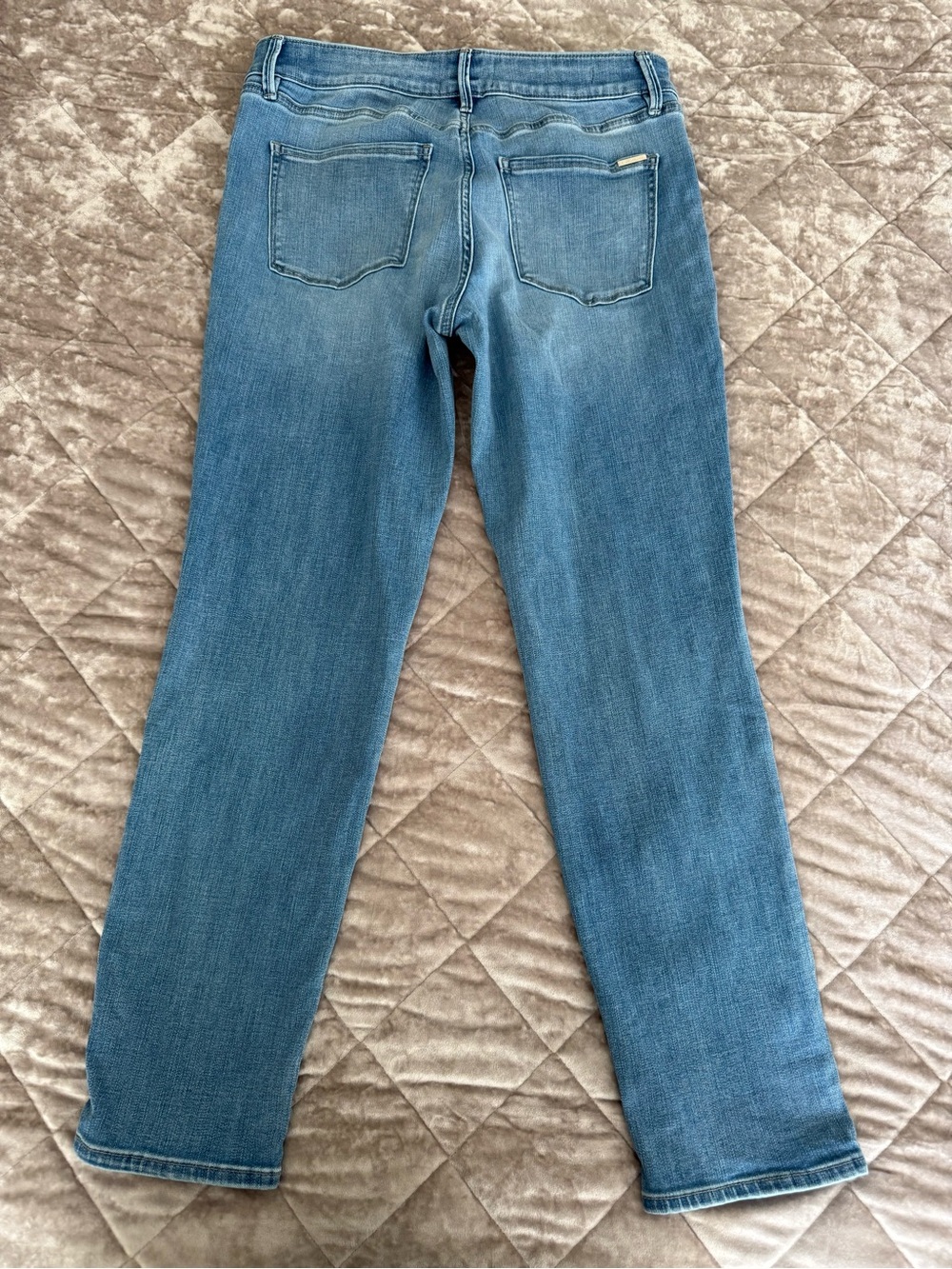 White House Black Market Women's Light Blue Mid Rise Slim Straight Jeans Size 12 - Picture 2 of 9